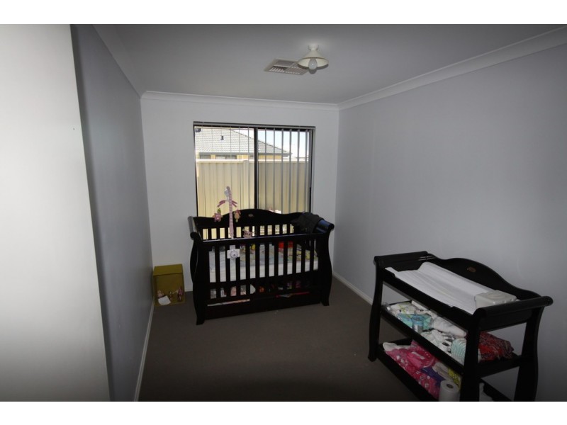 7 Ticklie Road, Seville Grove WA 6112