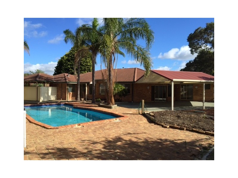 14 Makin Court, Byford WA 6122