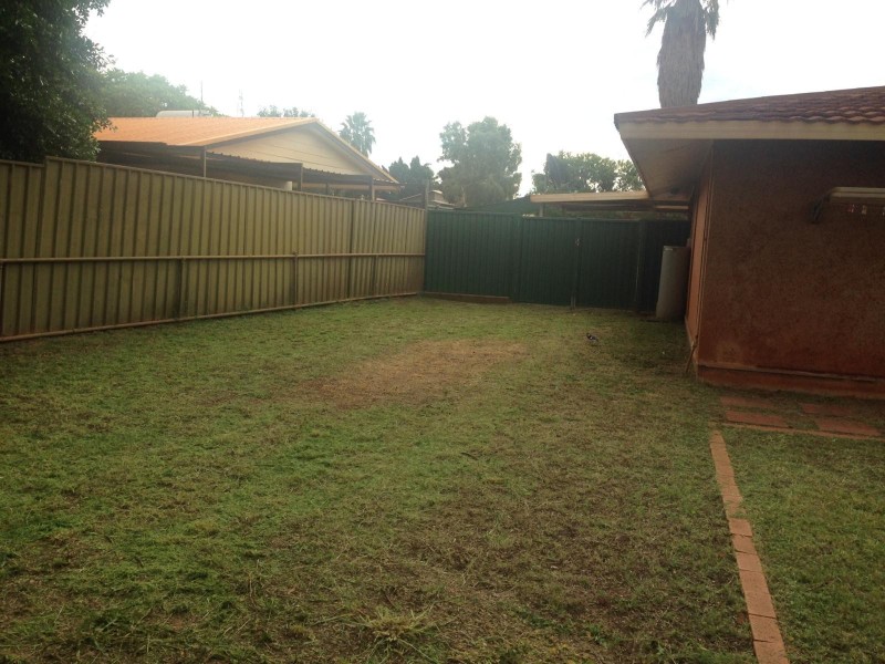 37 Gandawarra Cres, Newman WA 6753