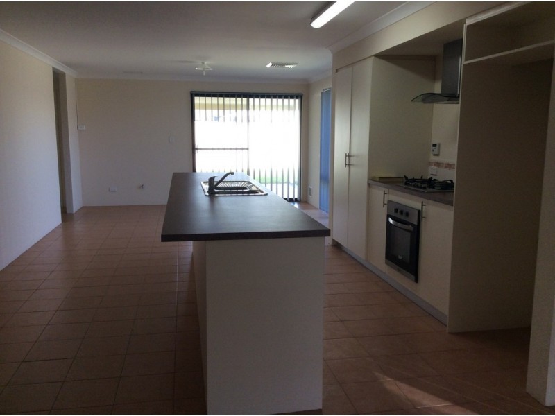 17 Bristile, Southern River WA 6110