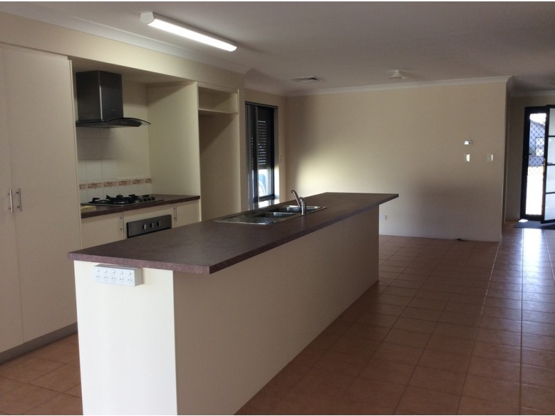 17 Bristile, Southern River WA 6110
