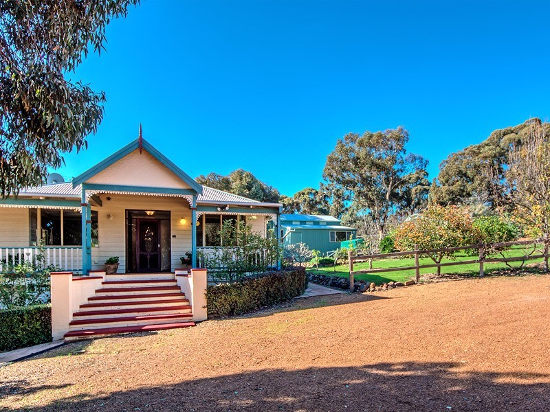 181 Jarrahdale Road, Jarrahdale WA 6124
