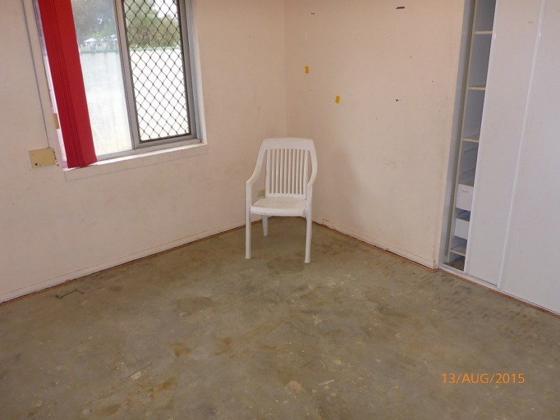 1 Burrowa St, Armadale WA 6112