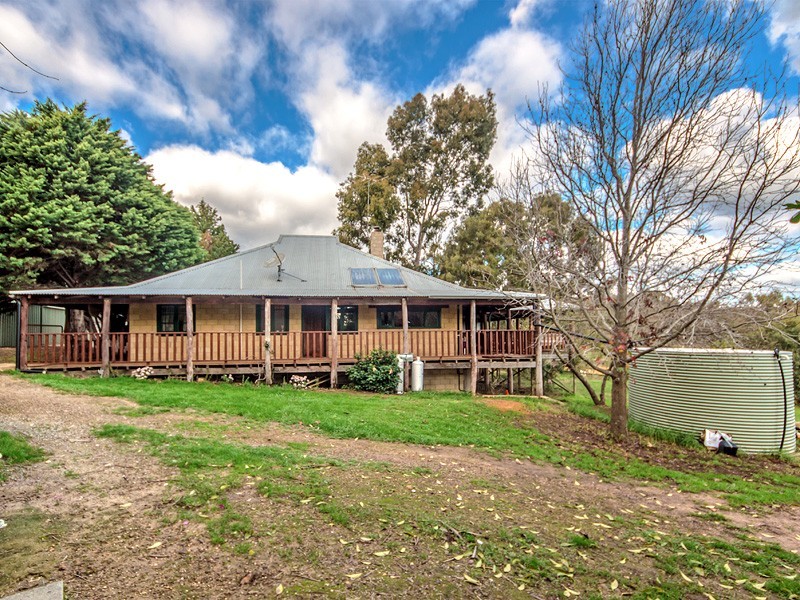 21 McKay Drive, Serpentine WA 6125