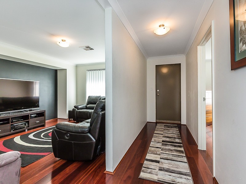23 Torino Crescent, Piara Waters WA 6112