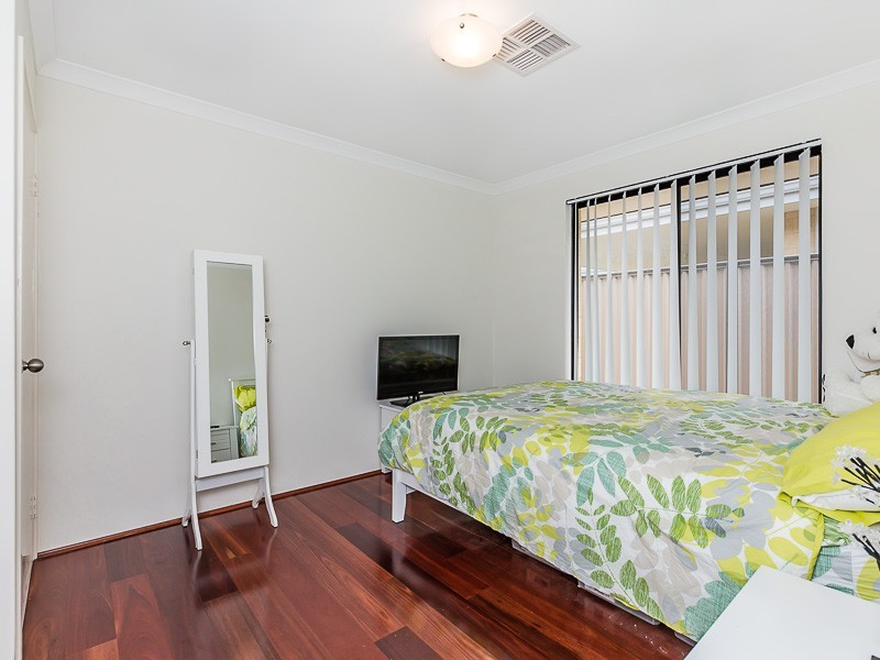 23 Torino Crescent, Piara Waters WA 6112