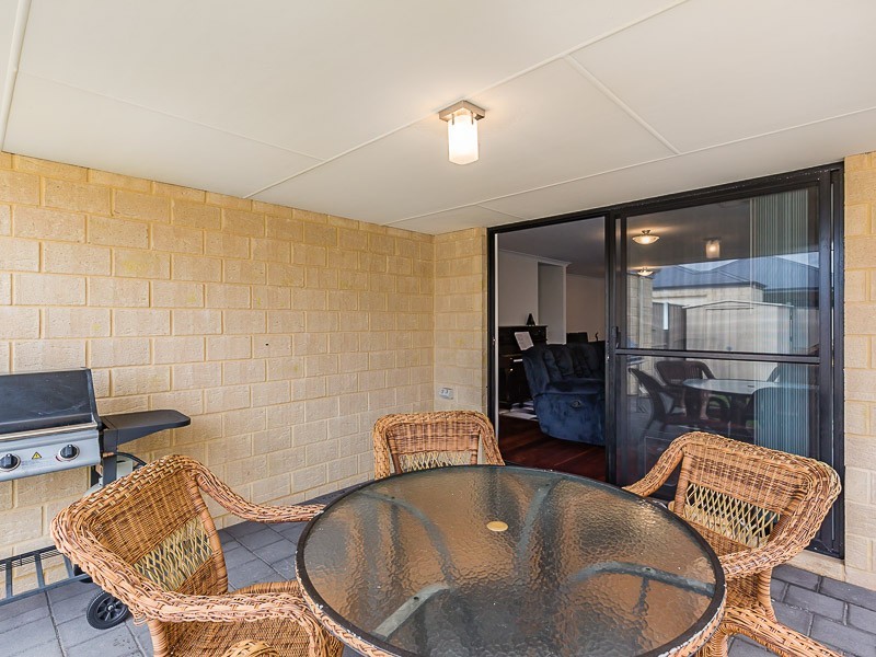23 Torino Crescent, Piara Waters WA 6112