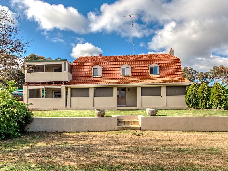 229 Jarrahdale Road, Jarrahdale WA 6124