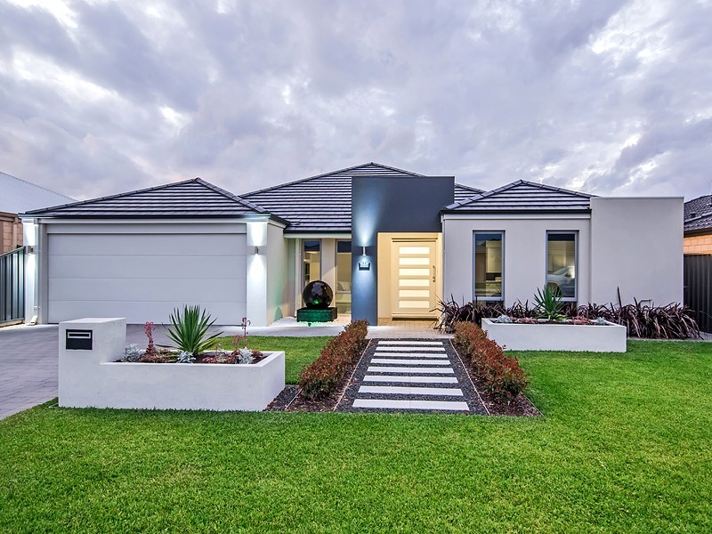 11 Cochins Street, Southern River WA 6110