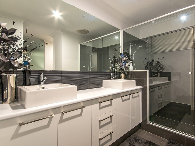 11 Cochins Street, Southern River WA 6110