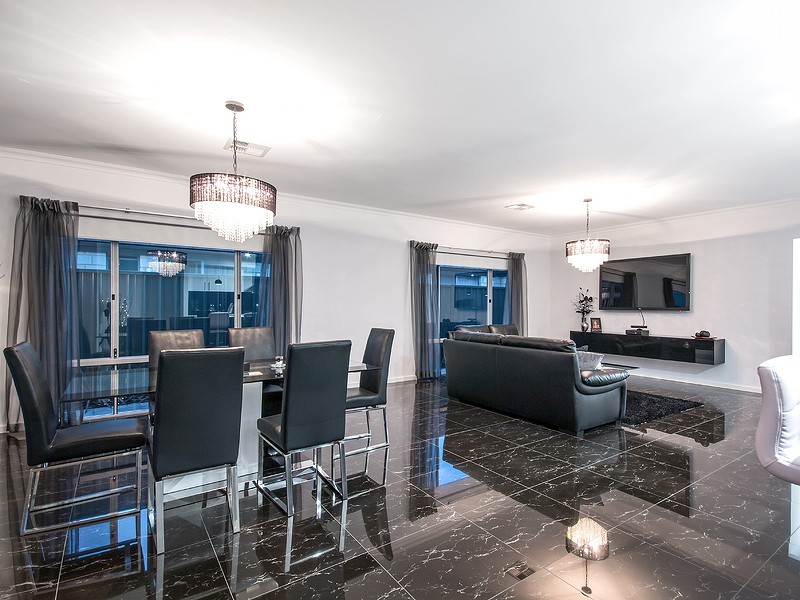 11 Cochins Street, Southern River WA 6110