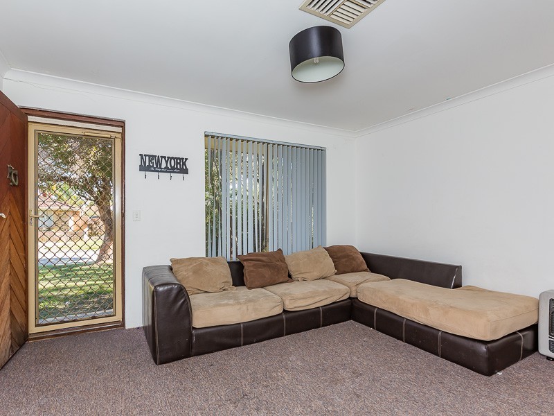 22 Lemon Grove, Seville Grove WA 6112
