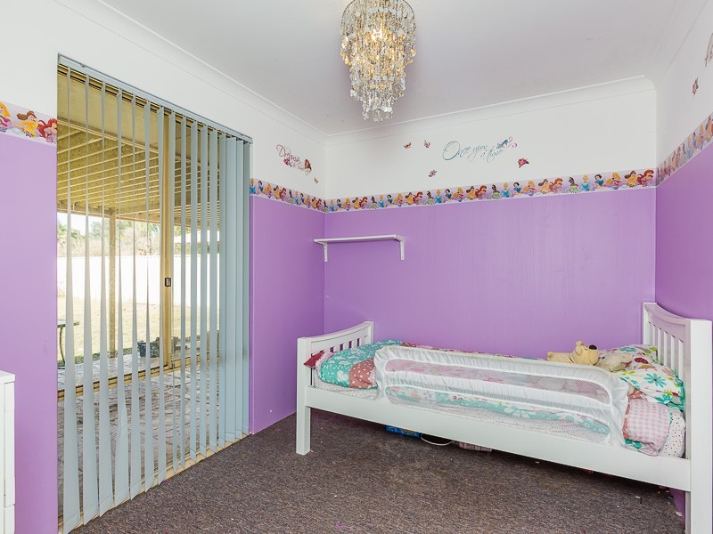 22 Lemon Grove, Seville Grove WA 6112