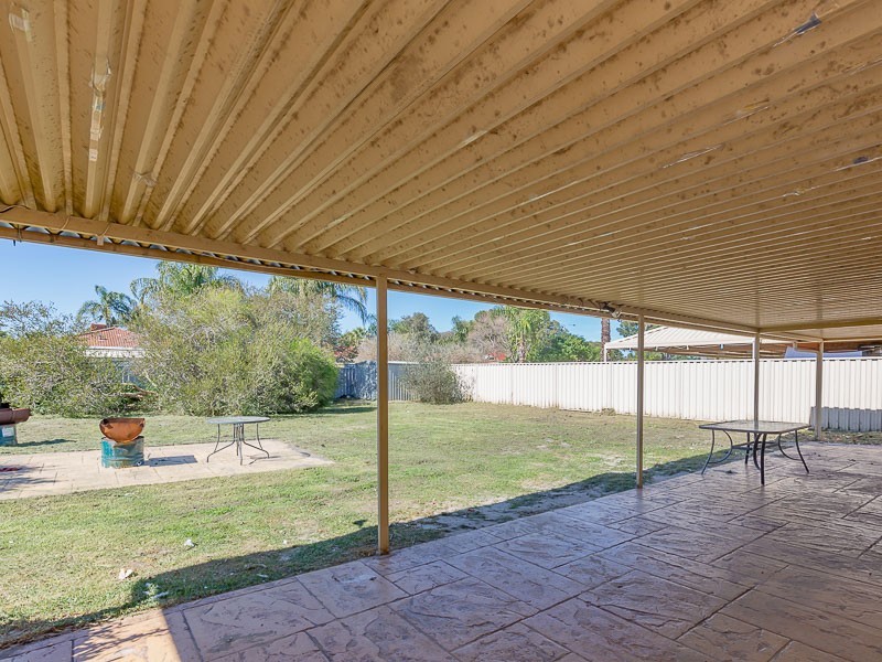 22 Lemon Grove, Seville Grove WA 6112