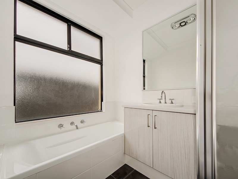 3 Ernest Way, Hilbert WA 6112