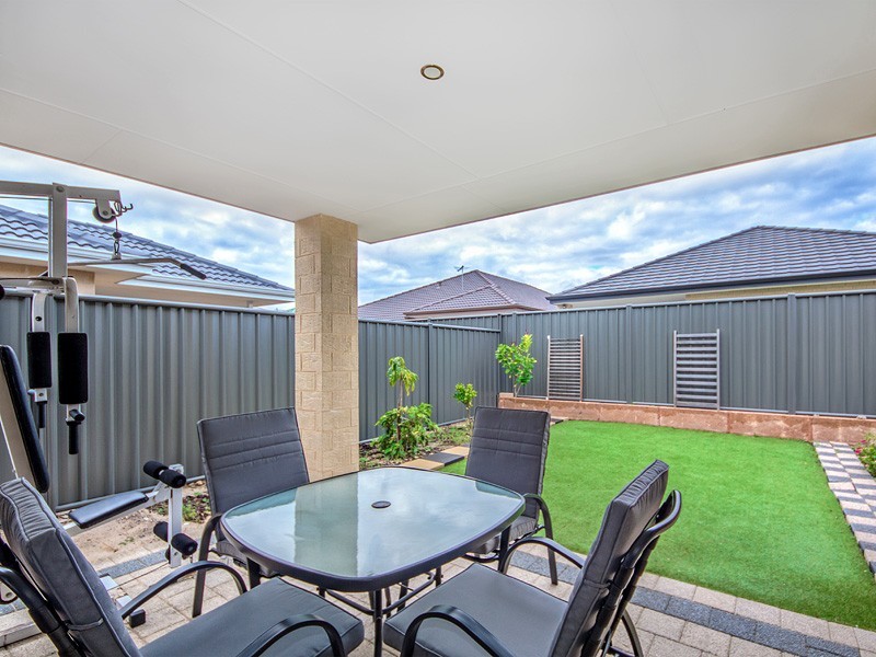 3 Ernest Way, Hilbert WA 6112