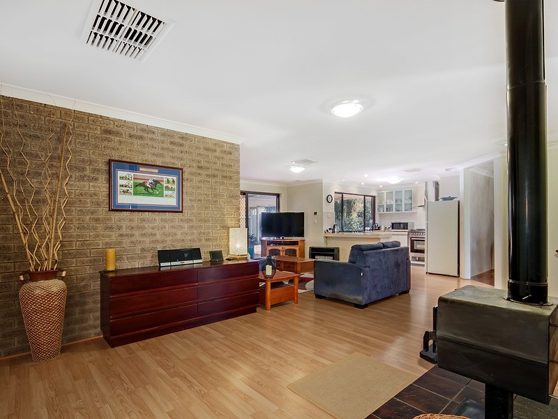 3 Fortunella Grove, Seville Grove WA 6112