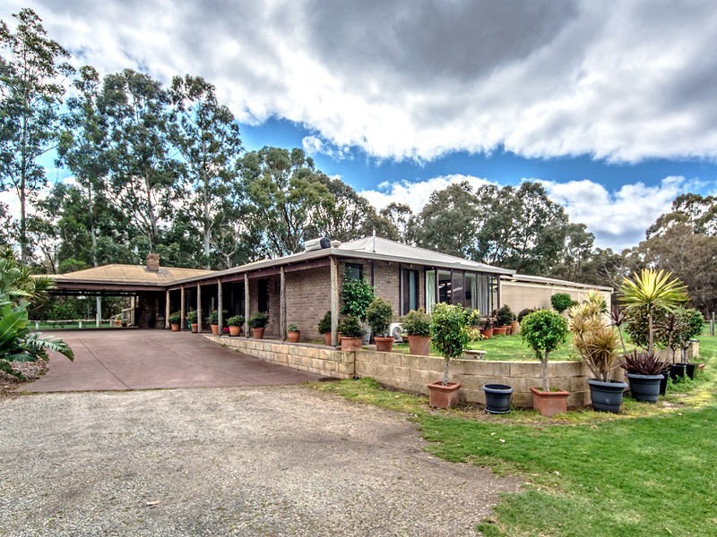 20 Delta Court, Darling Downs WA 6122