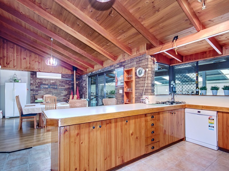 20 Delta Court, Darling Downs WA 6122