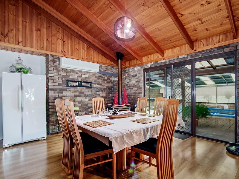 20 Delta Court, Darling Downs WA 6122