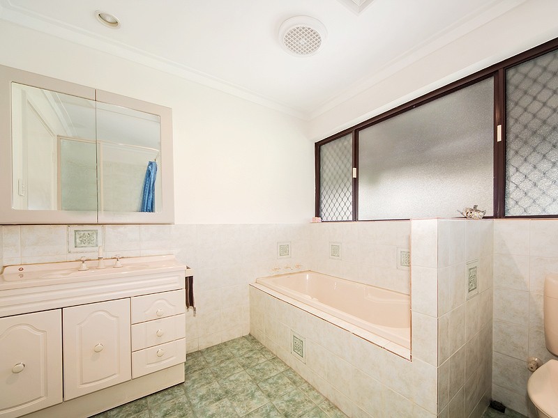 20 Delta Court, Darling Downs WA 6122