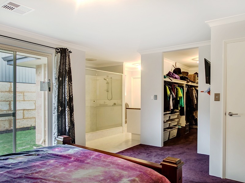 32 Barraberry Way, Byford WA 6122