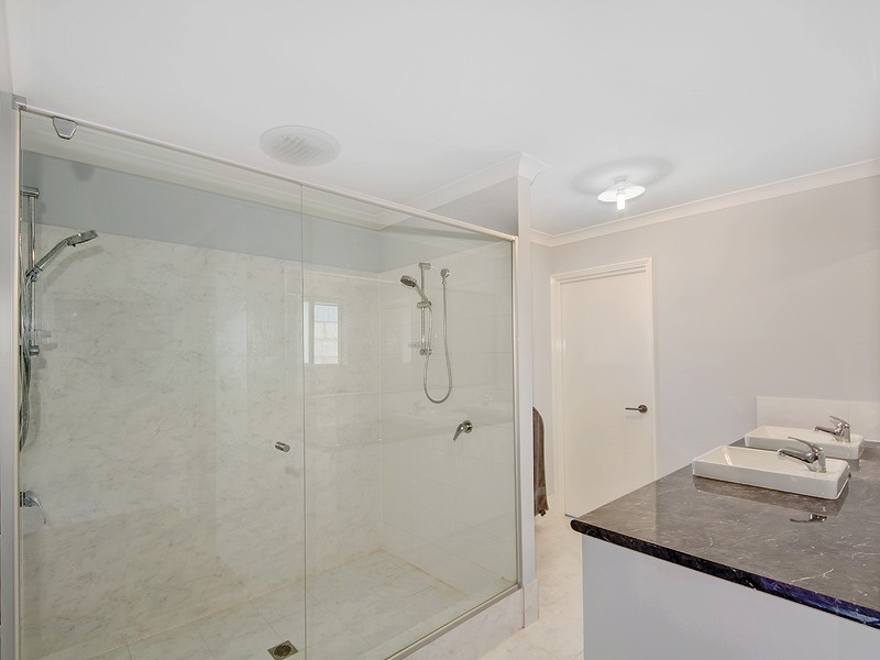 32 Barraberry Way, Byford WA 6122