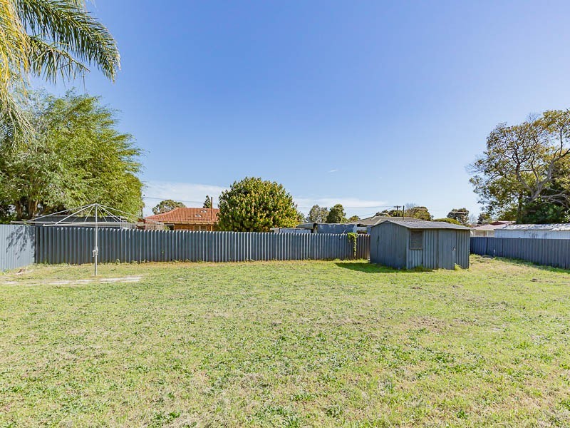 9 Elanora Road, Armadale WA 6112