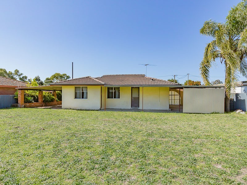 9 Elanora Road, Armadale WA 6112