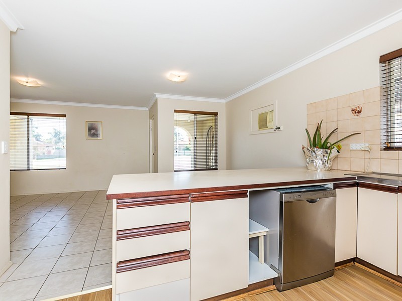 9 Elanora Road, Armadale WA 6112