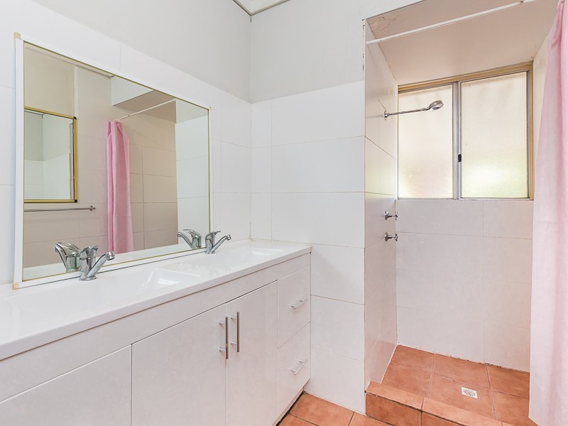 9 Elanora Road, Armadale WA 6112