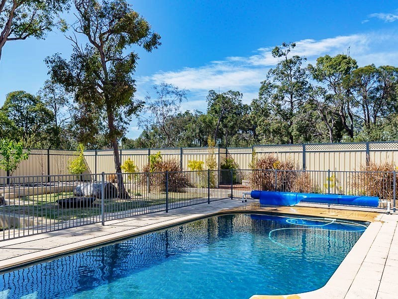 11 Waterwheel Road North, Bedfordale WA 6112