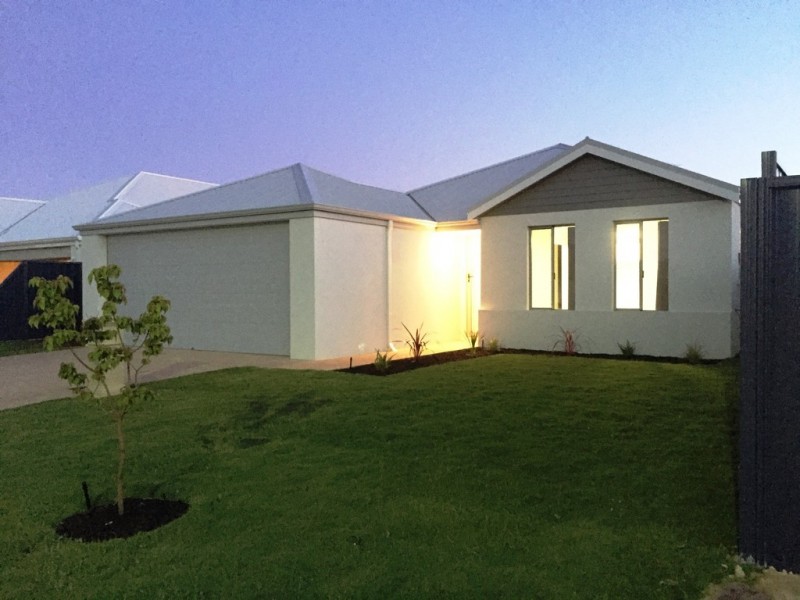 9 Sarsparilla Ramble, Byford WA 6122