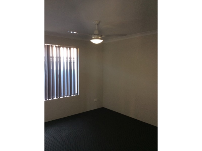 9 Sarsparilla Ramble, Byford WA 6122