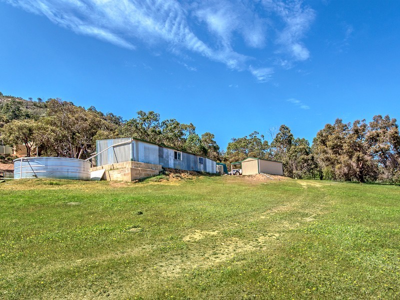 75 Scrivener Road, Serpentine WA 6125