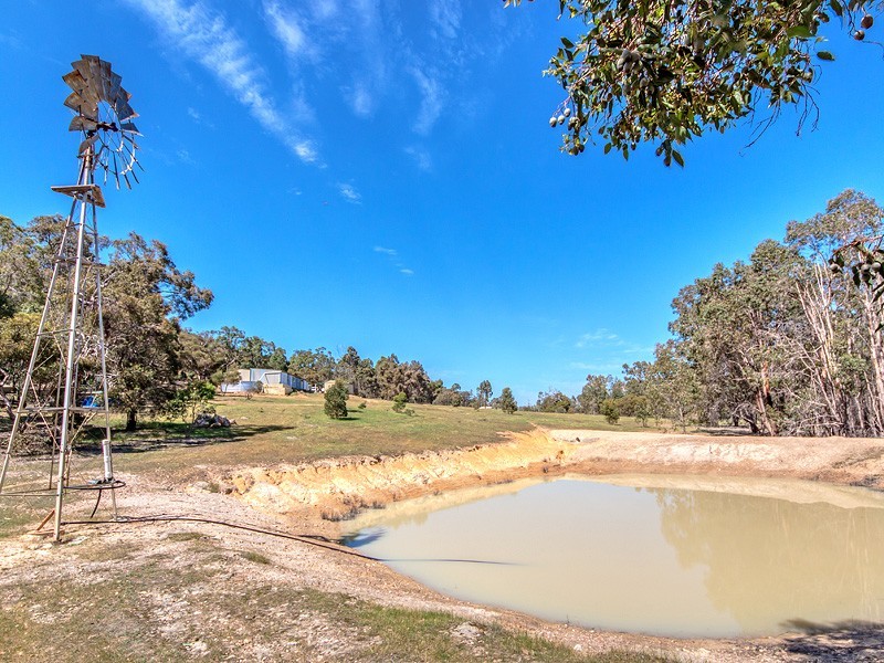 75 Scrivener Road, Serpentine WA 6125