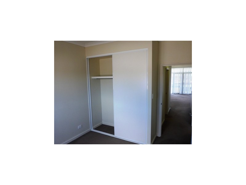 5/30 Malata Cres, Success WA 6164