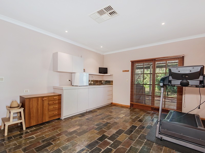 411 Maddington Road, Orange Grove WA 6109