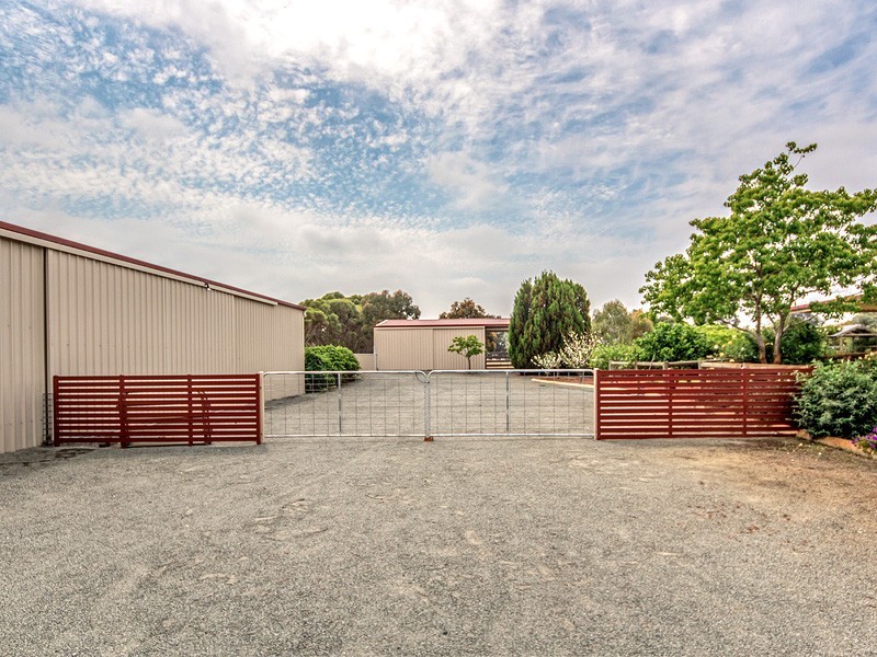 16 Greenhill Grove, Cardup WA 6122