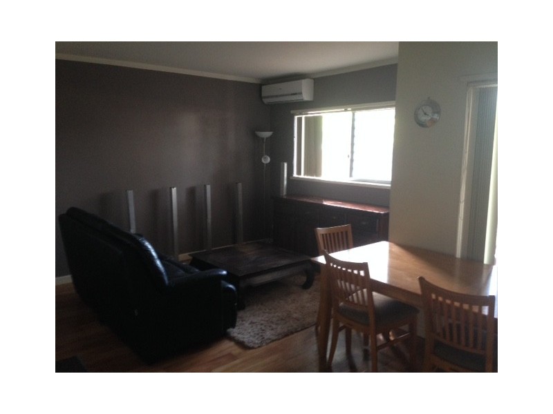 11/2 Benjamin Street, Armadale WA 6112