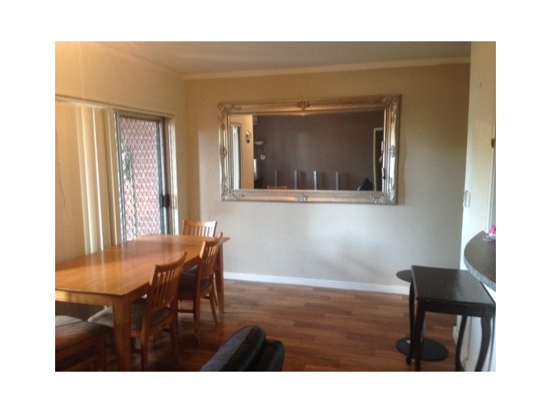 11/2 Benjamin Street, Armadale WA 6112