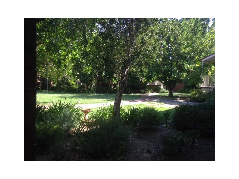 11/2 Benjamin Street, Armadale WA 6112