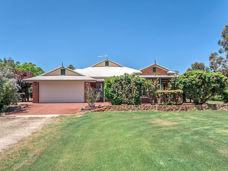 56 Walker Road, Serpentine WA 6125