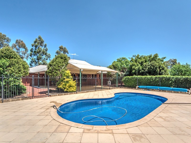 56 Walker Road, Serpentine WA 6125