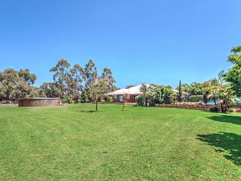 56 Walker Road, Serpentine WA 6125