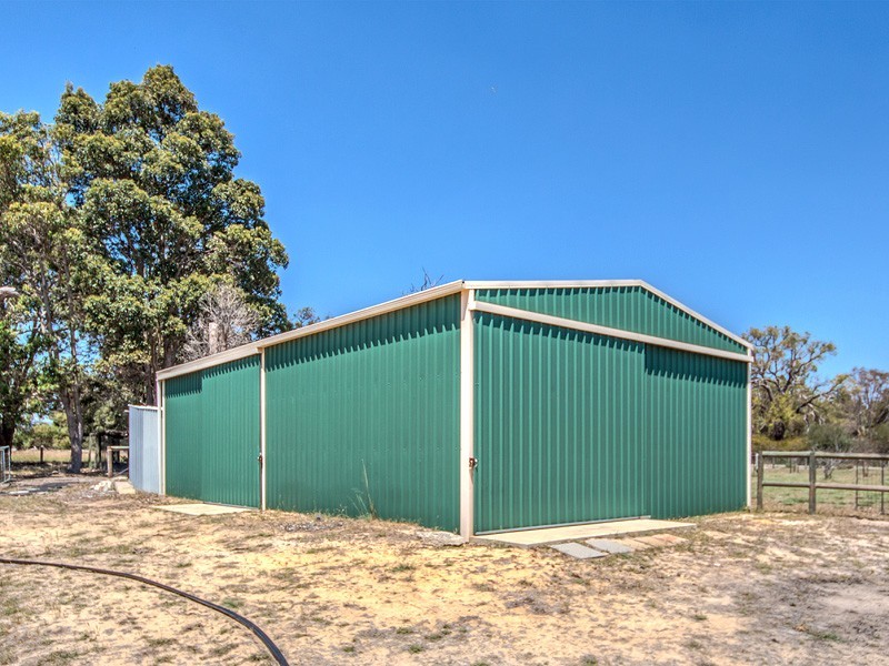 56 Walker Road, Serpentine WA 6125