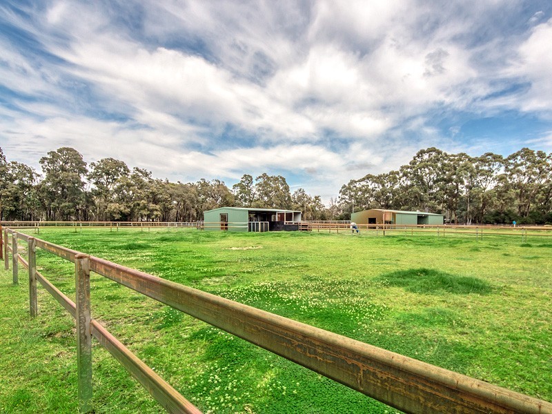 804 Redcliffe Road, Cardup WA 6122