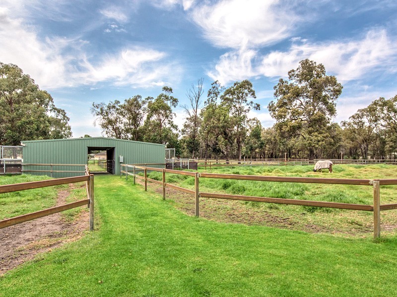 804 Redcliffe Road, Cardup WA 6122