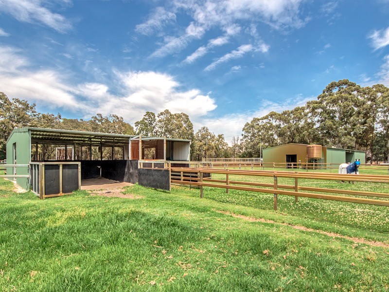 804 Redcliffe Road, Cardup WA 6122