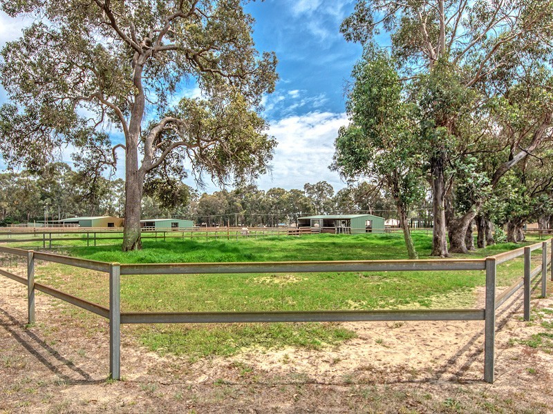 804 Redcliffe Road, Cardup WA 6122